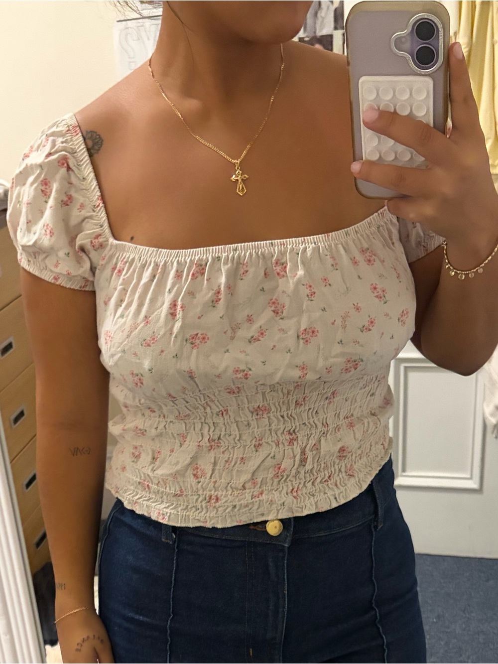 Cuidado con el perro- Floral cream top
